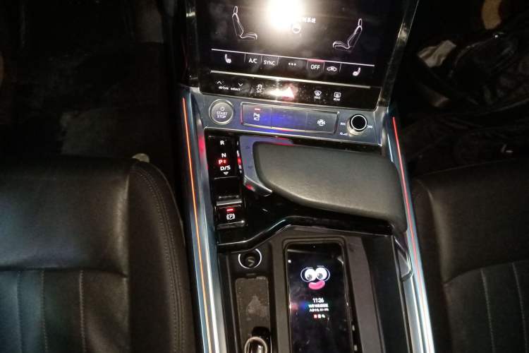 Used Audi e-tron 2019 55 quattro Fashion Edition Gear Lever
