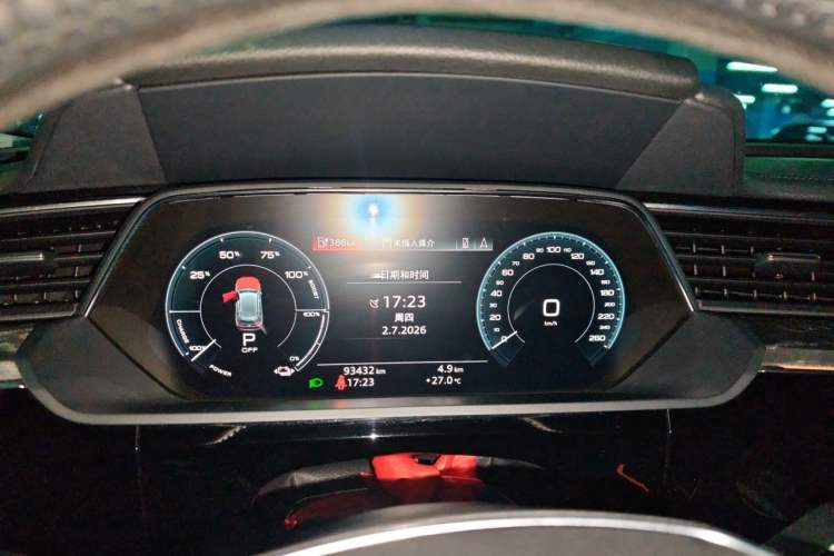 Used Audi e-tron 2019 55 quattro Fashion Edition Instrument Cluster