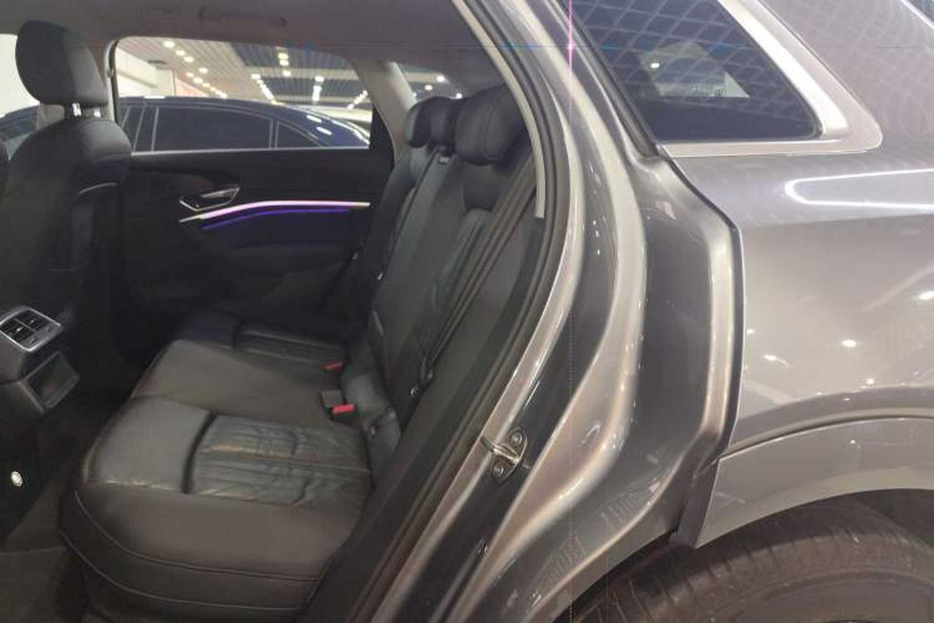 Used Audi e-tron 2019 55 quattro Technology Edition Interior 4