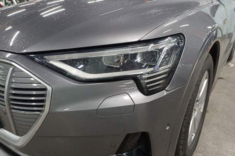 Used Audi e-tron 2019 55 quattro Fashion Edition Left Front Headlight