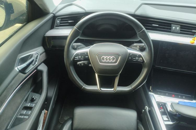 Used Audi e-tron 2019 55 quattro Technology Edition Steering Wheel