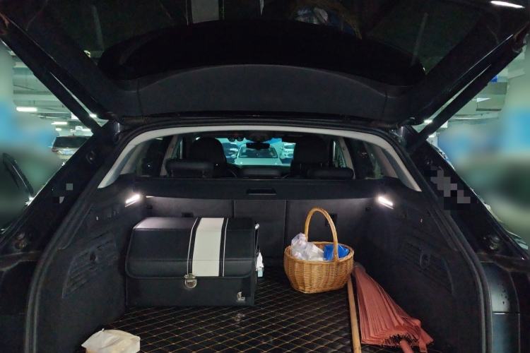 Used Audi e-tron 2019 55 quattro Fashion Edition Trunk