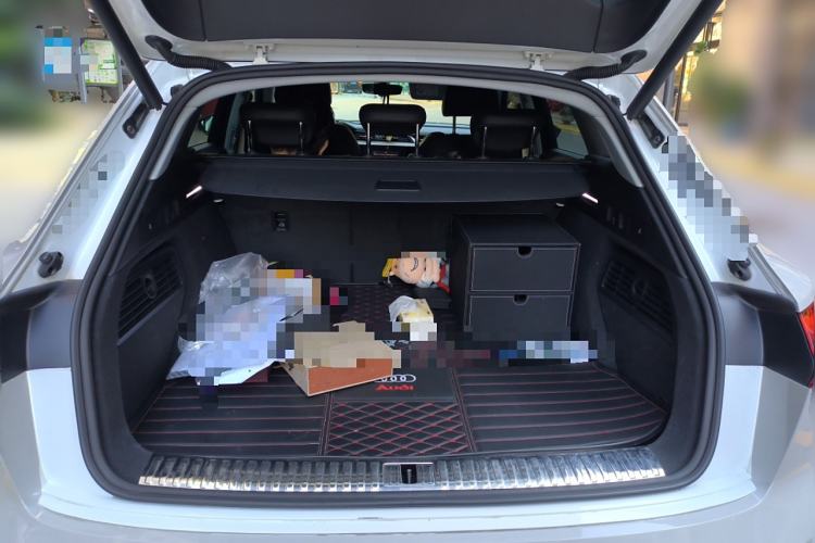 Used Audi e-tron 2019 55 quattro Technology Edition Trunk