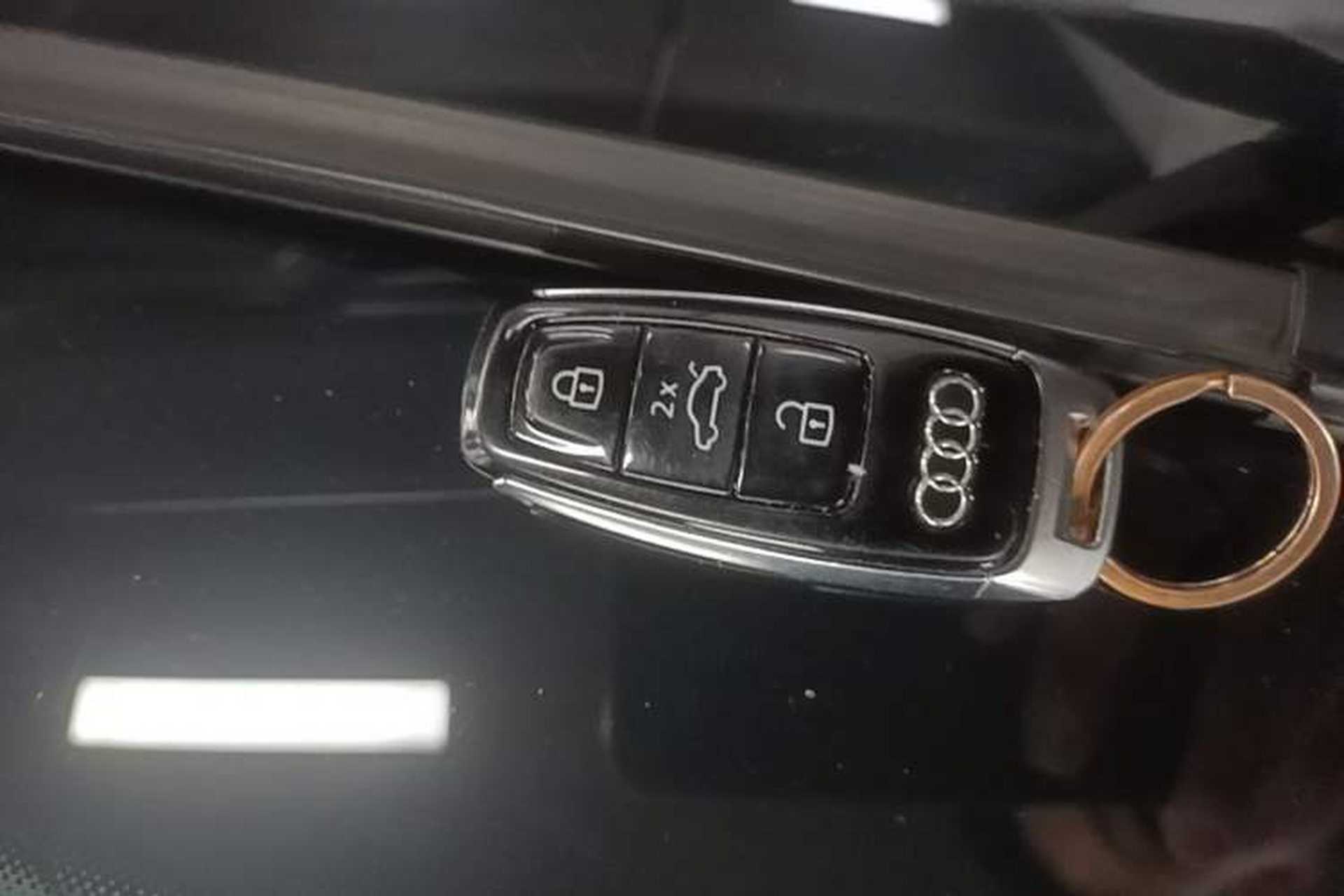 Used Audi e-tron 2019 55 quattro Technology Edition Vehicle Key