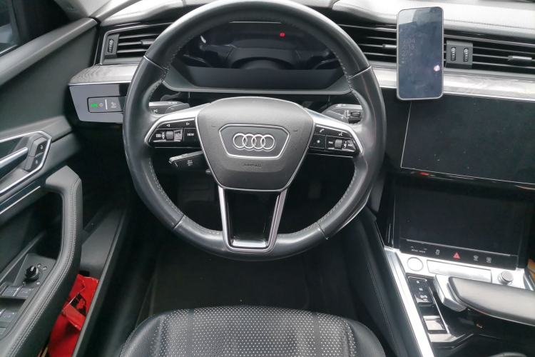 Used Audi e-tron 2019 55 quattro Technology Edition Steering Wheel