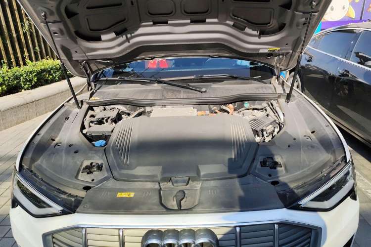 Used Audi e-tron 2019 55 quattro Technology Edition Engine Bay