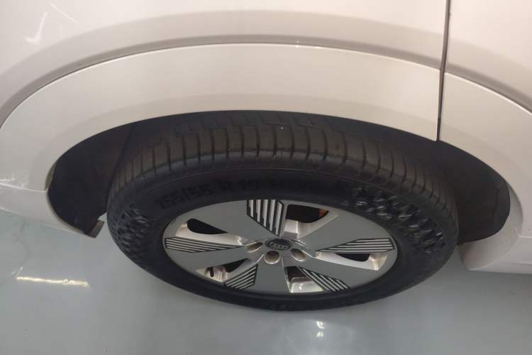 Used Audi e-tron 2019 55 quattro Fashion Edition Exterior 8