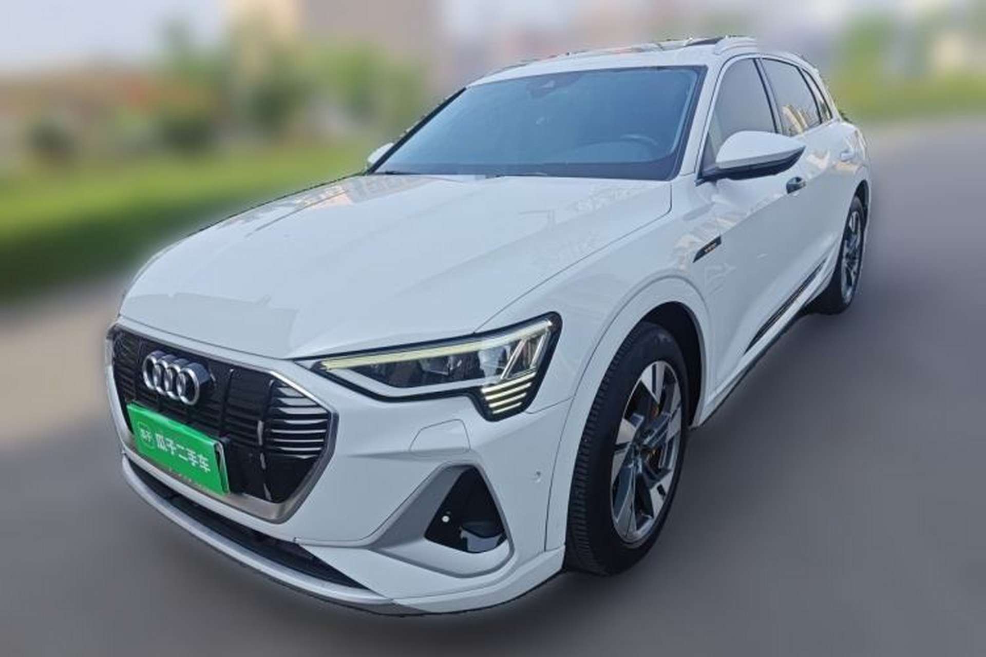 Used Audi e-tron 2019 55 quattro Technology Edition Front Left 45 Deg