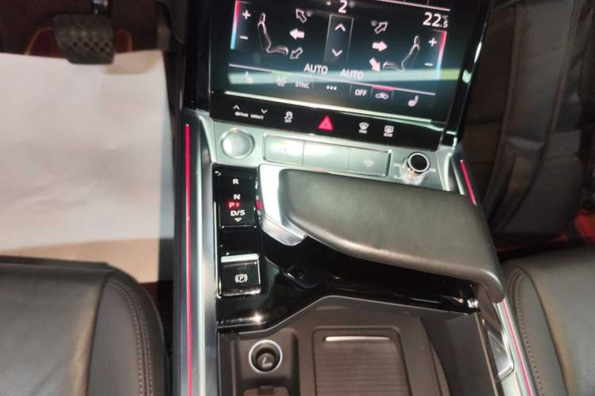 Used Audi e-tron 2019 55 quattro Fashion Edition Gear Lever