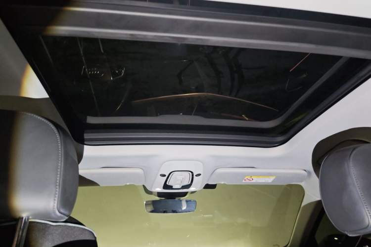 Used Audi e-tron 2019 55 quattro Technology Edition Headliner