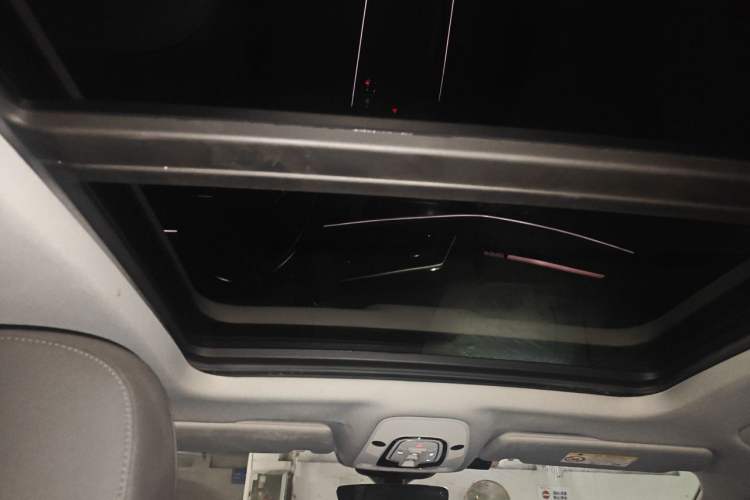 Used Audi e-tron 2019 55 quattro Fashion Edition Headliner