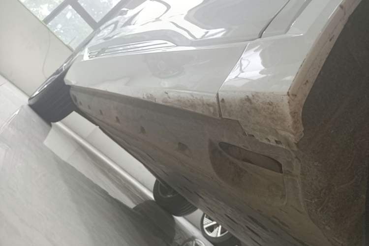 Used Audi e-tron 2019 55 quattro Technology Edition Right Side Sill