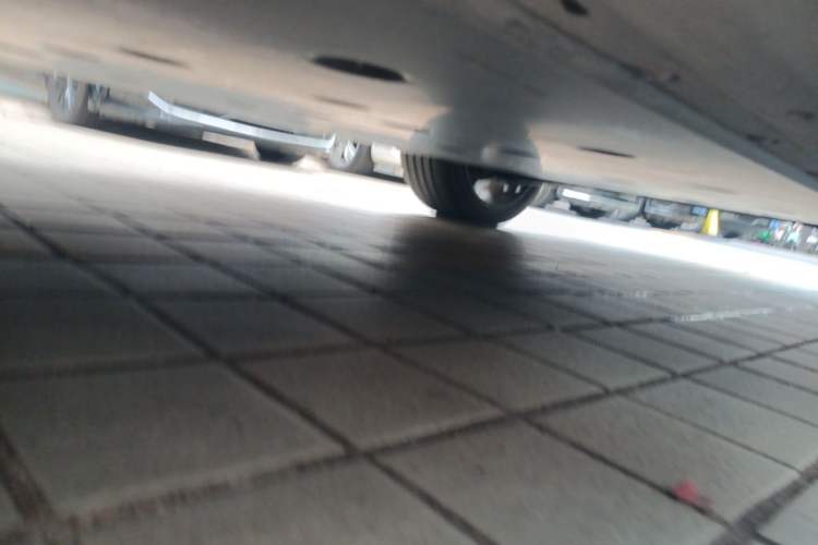 Used Audi e-tron  Chassis Front Left