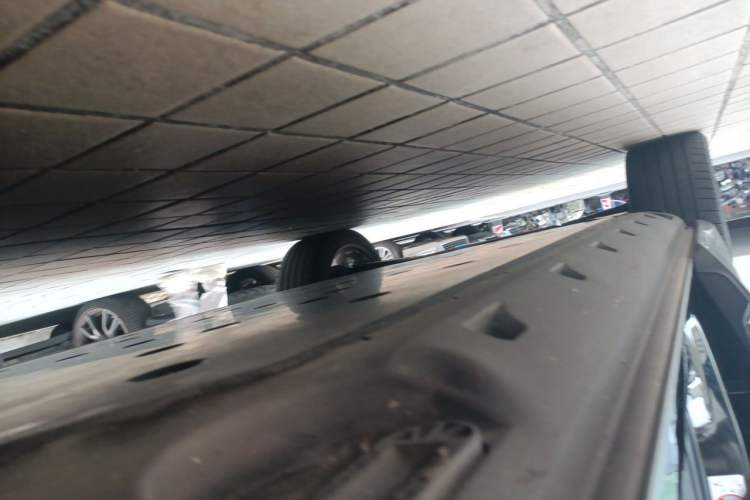 Used Audi e-tron  Chassis Front Right