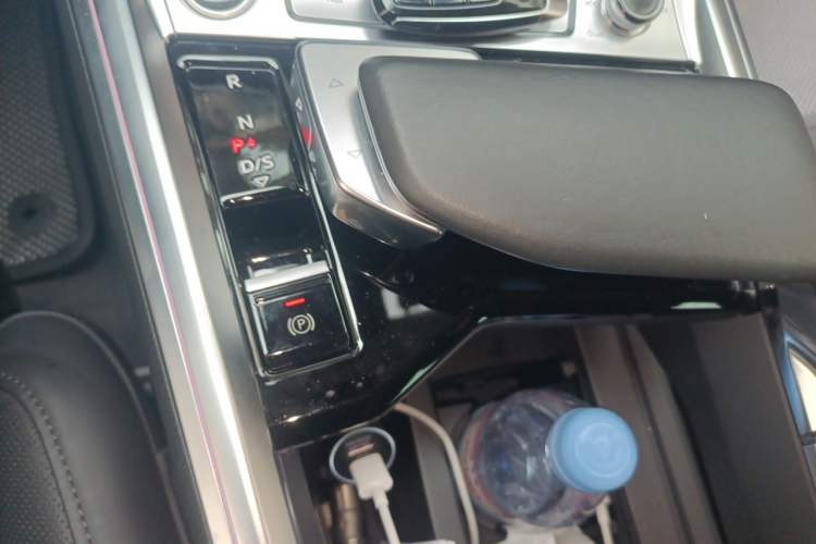 Used Audi e-tron  Gear Lever