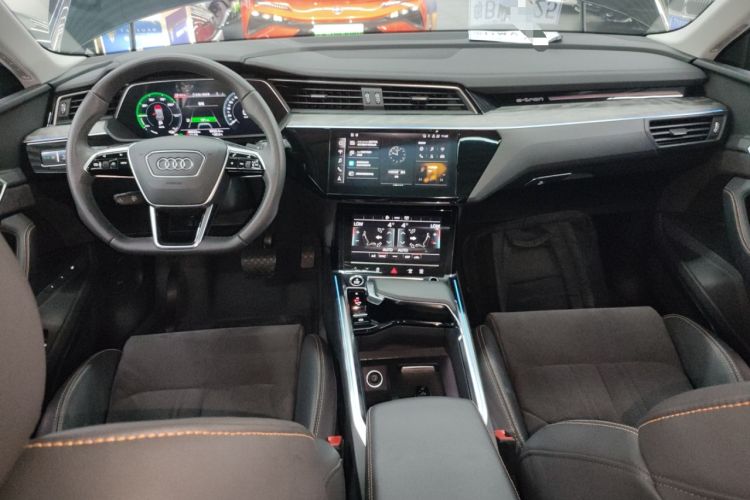 Used Audi e-tron 2021 50 quattro Prestige Edition Center Console
