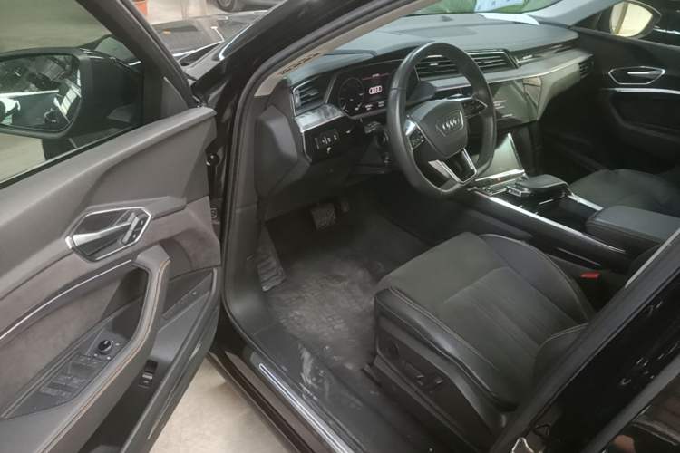 Used Audi e-tron 2021 50 quattro Prestige Edition Driver Seat
