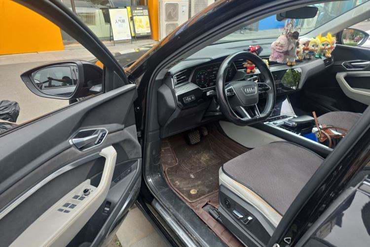 Used Audi e-tron 2021 50 quattro Prestige Edition Driver Seat