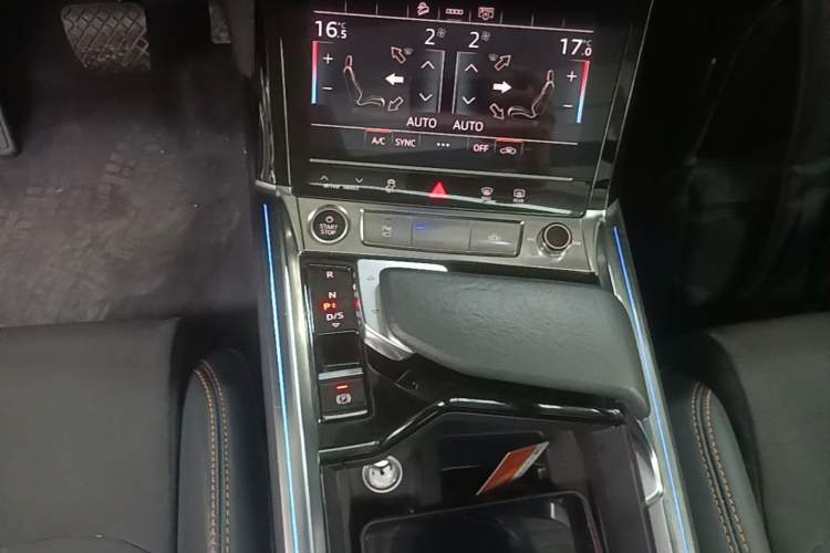 Used Audi e-tron 2021 50 quattro Prestige Edition Gear Lever