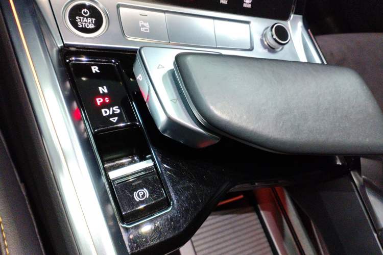 Used Audi e-tron 2021 50 quattro Prestige Edition Gear Lever