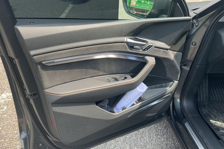 Used Audi e-tron 2021 50 quattro Prestige Edition Interior 2