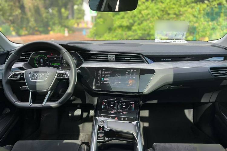 Used Audi e-tron 2021 50 quattro Prestige Edition Interior 2