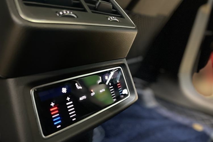 Used Audi e-tron 2021 50 quattro Prestige Edition Interior 3