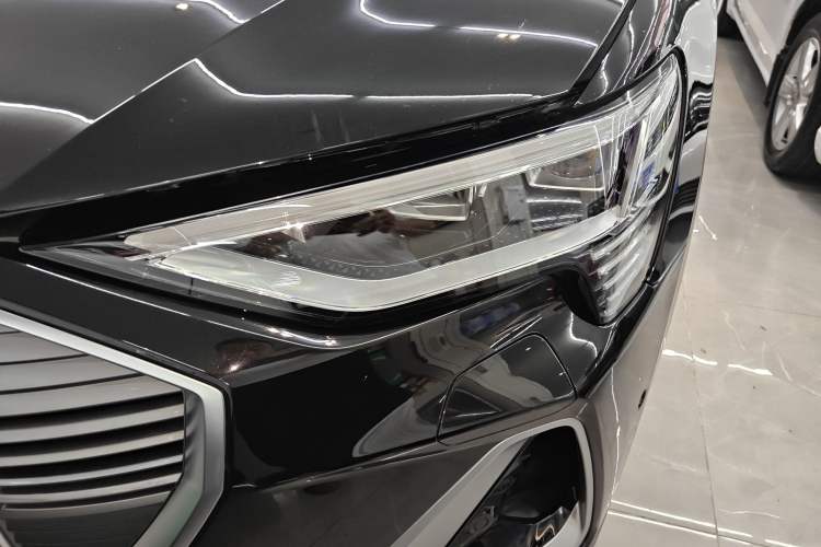Used Audi e-tron 2021 50 quattro Prestige Edition Left Front Headlight