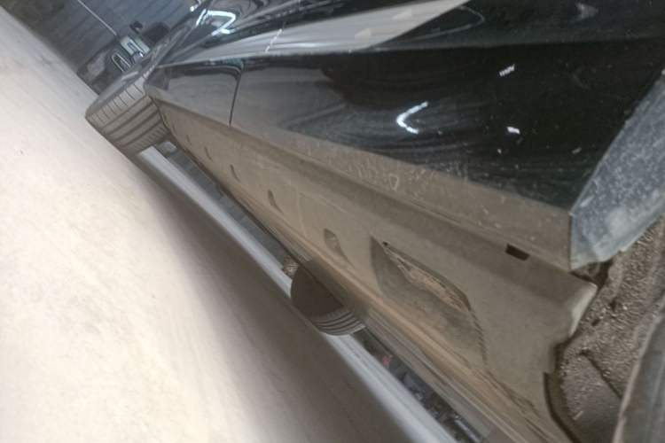 Used Audi e-tron 2021 50 quattro Prestige Edition Left Side Sill