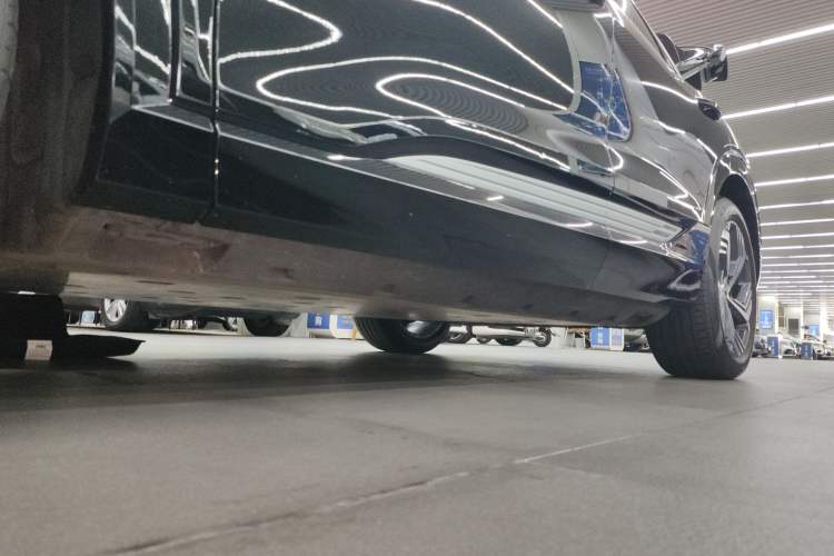 Used Audi e-tron 2021 50 quattro Prestige Edition Left Side Sill