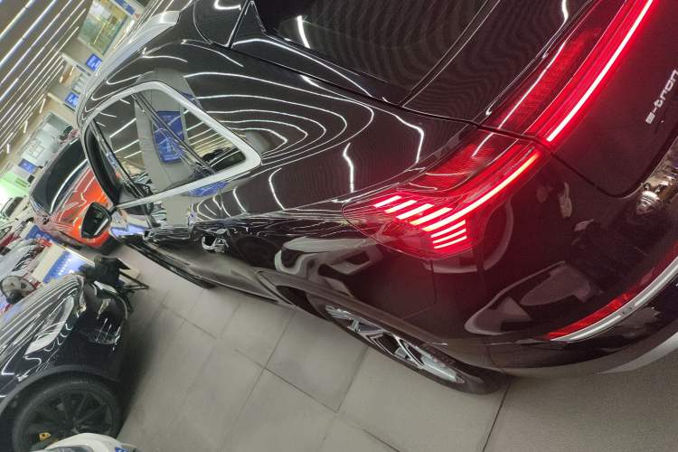 Used Audi e-tron 2021 50 quattro Prestige Edition Left Side