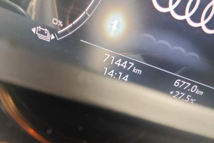 Used Audi e-tron 2021 50 quattro Prestige Edition Odometer Close Up
