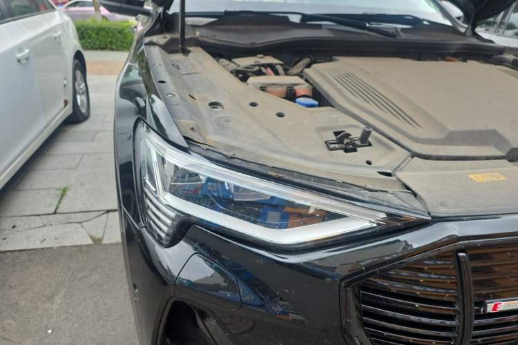Used Audi e-tron 2021 50 quattro Prestige Edition Right Front Headlight