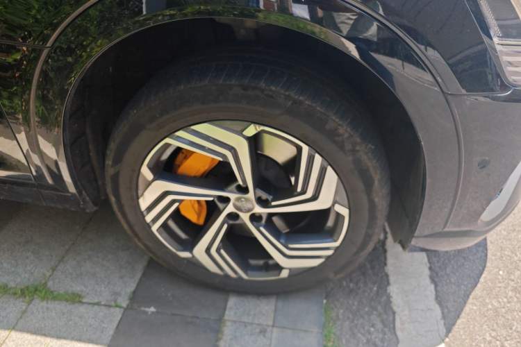 Used Audi e-tron 2021 50 quattro Prestige Edition Right Front Wheel Hub