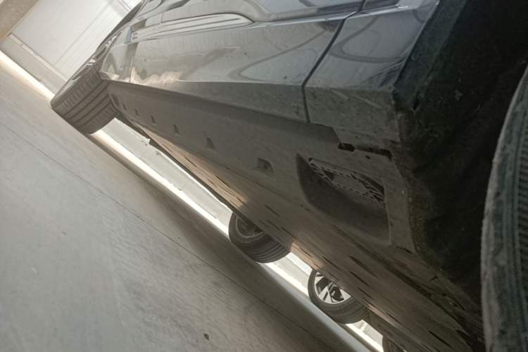 Used Audi e-tron 2021 50 quattro Prestige Edition Right Side Sill