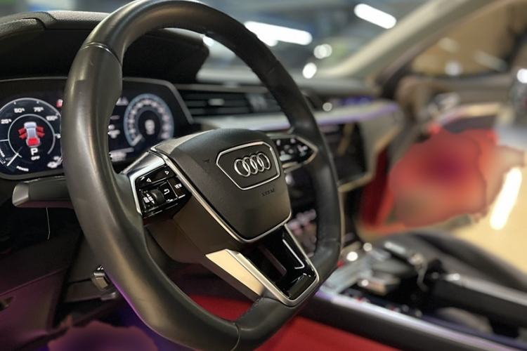 Used Audi e-tron 2021 50 quattro Prestige Edition Steering Wheel