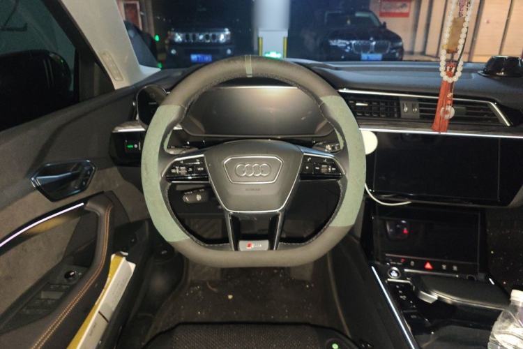 Used Audi e-tron 2021 50 quattro Luxury Edition Steering Wheel