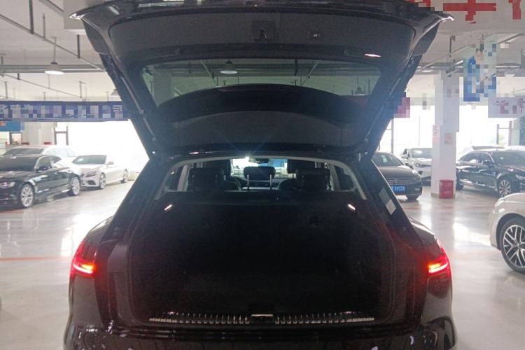 Used Audi e-tron 2021 50 quattro Luxury Edition Trunk