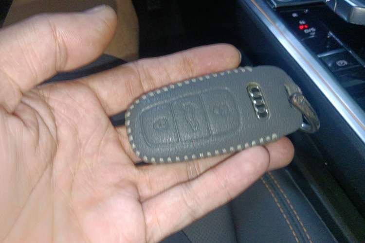 Used Audi e-tron 2021 50 quattro Luxury Edition Vehicle Key