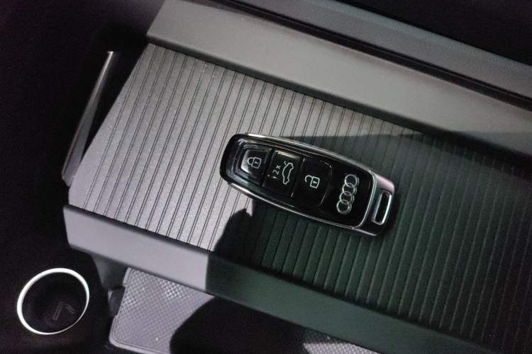 Used Audi e-tron 2021 50 quattro Prestige Edition Vehicle Key