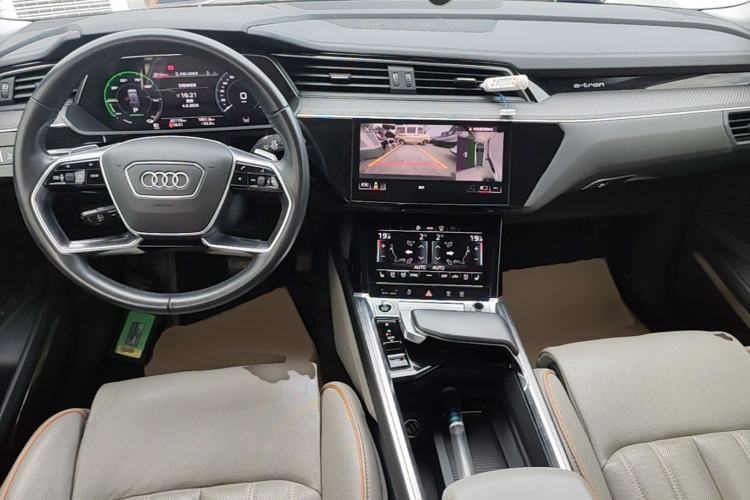 Used Audi e-tron 2021 50 quattro Prestige Edition Center Console