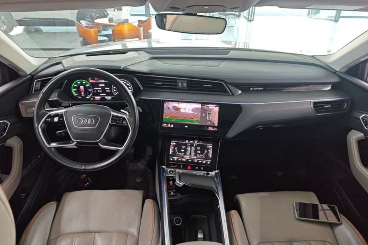 Used Audi e-tron 2021 50 quattro Prestige Edition Center Console