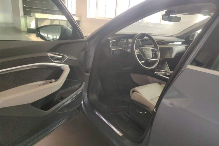 Used Audi e-tron 2021 50 quattro Prestige Edition Driver Seat