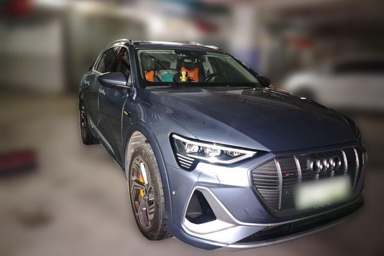 Used Audi e-tron 2021 50 quattro Prestige Edition Front Right 45 Deg
