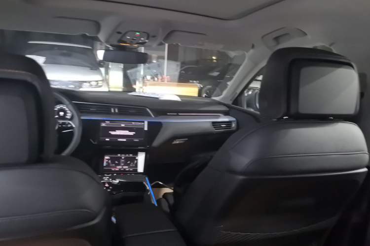 Used Audi e-tron 2021 50 quattro Luxury Edition Headliner