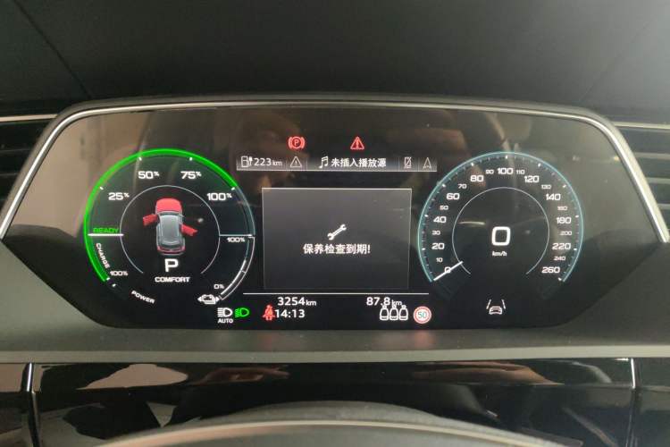 Used Audi e-tron 2021 50 quattro Prestige Edition Instrument Cluster