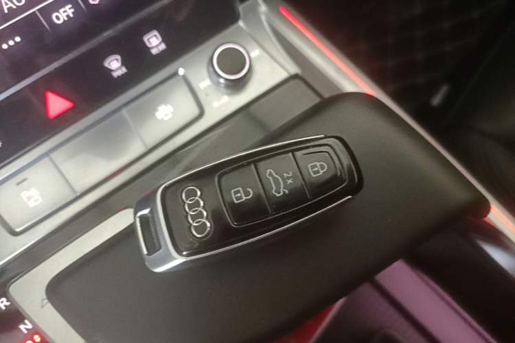 Used Audi e-tron 2021 Sportback 55 quattro Luxury Edition Interior 1