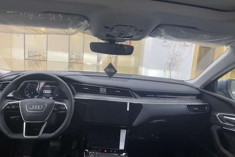 Used Audi e-tron 2021 50 quattro Prestige Edition Interior 1