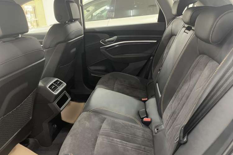 Used Audi e-tron 2021 50 quattro Prestige Edition Interior 4