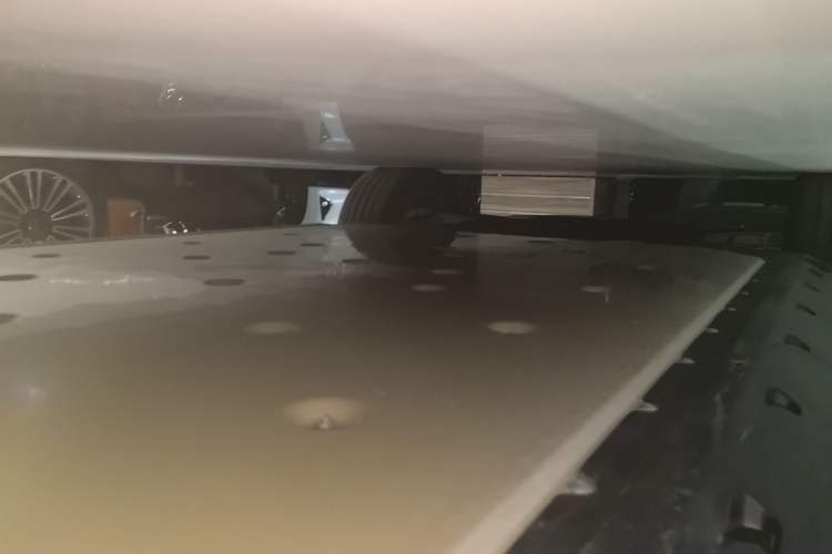 Used Audi e-tron 2021 50 quattro Luxury Edition Left Side Sill